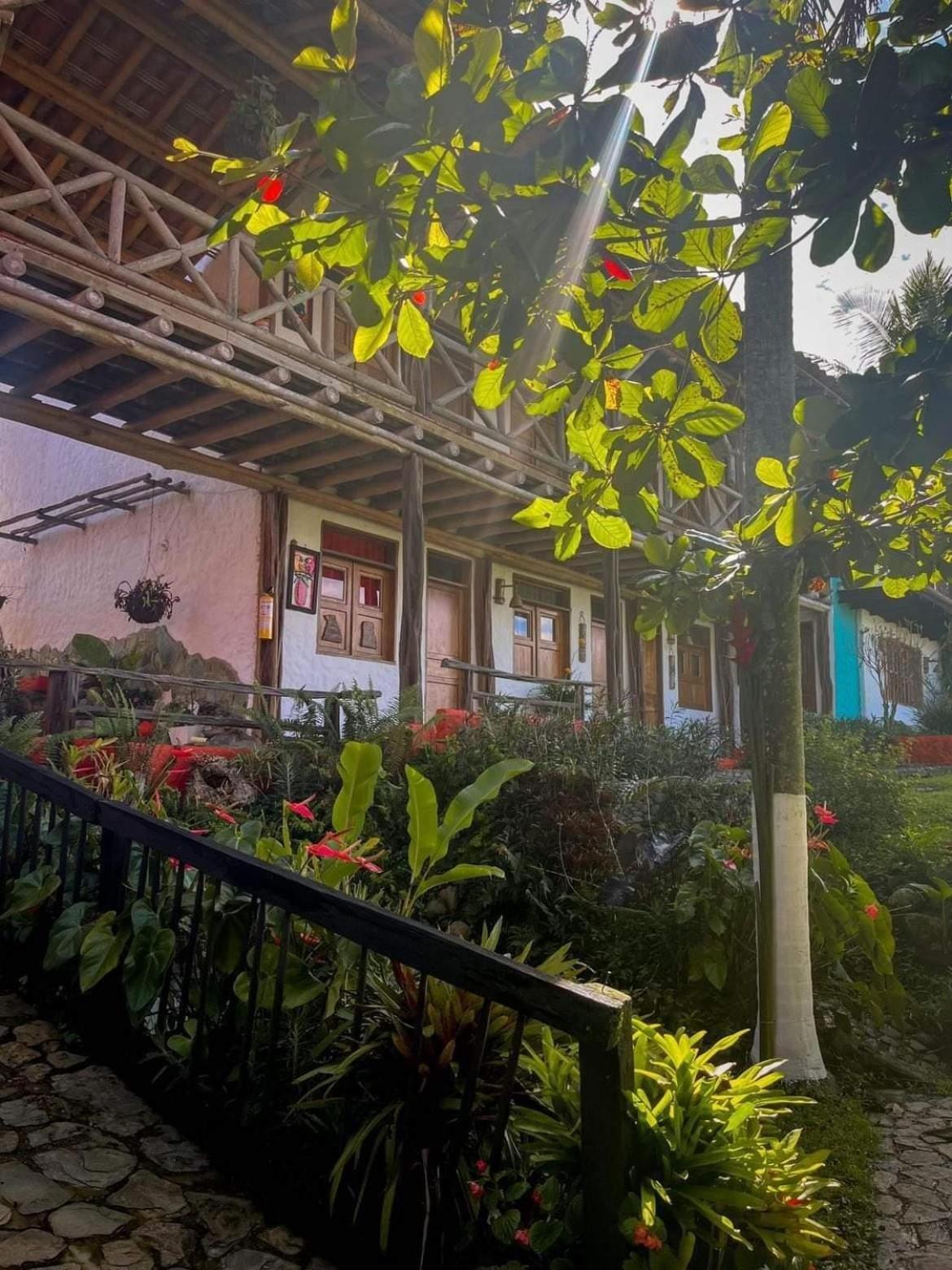 Finca Hotel Palmas Frente A Panaca Quimbaya Ngoại thất bức ảnh