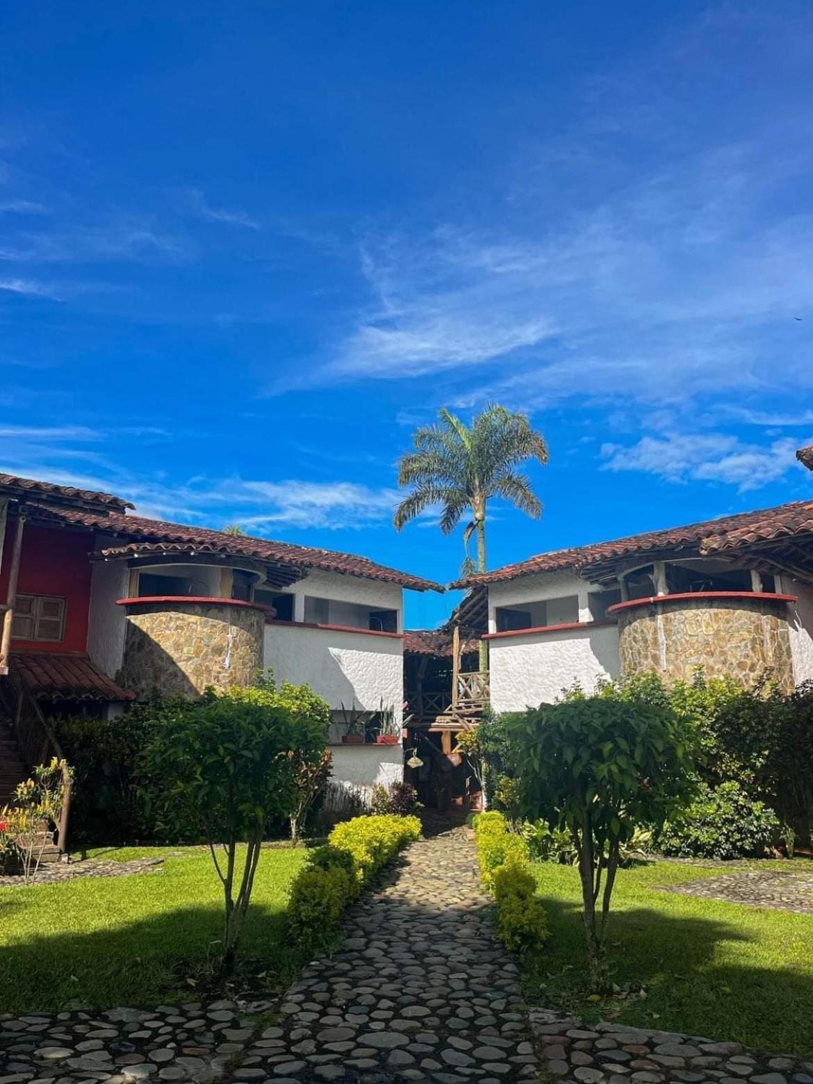 Finca Hotel Palmas Frente A Panaca Quimbaya Ngoại thất bức ảnh